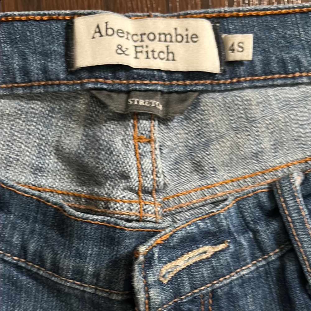 Abercrombie & Fitch Blue Jeans